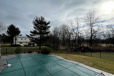 Emergency Storm Service in Manville, NJ: Clearing Fallen Trees and Debris Safely